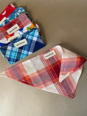 Dog Bandana -Plaid (Red)